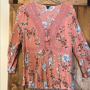 NWOT Torrid pink Floral Lace Blouse
